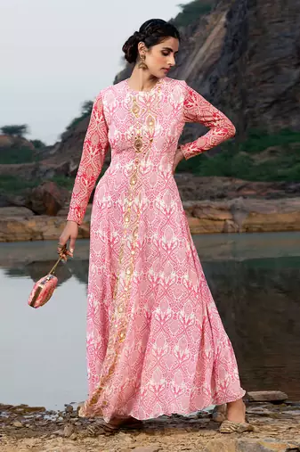 Featuring A Baby Pink Anarkali Suit