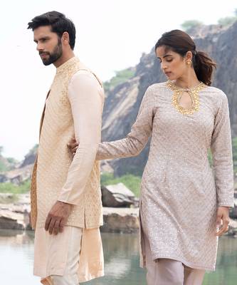 Featuring A Grey Pakistani Suit 3
