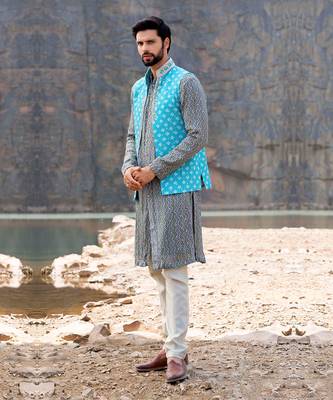 Ferozi Coloured Kurta Jacket Set With Box Pants 2