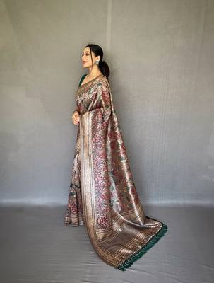 Grey Soft silk blend Saree With Kalamkari Print 4