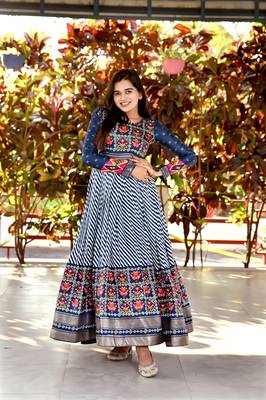 Blue Colour Partywear Gown For Fancy Girlish Looks 1