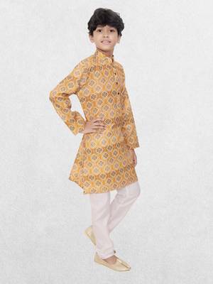 Green printed cotton boys kurta 3