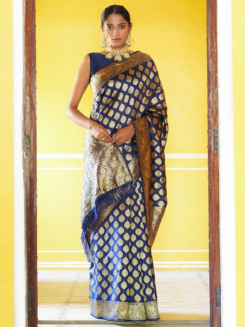 Janasya rashmika x saji saheli - women's navy blue banarasi silk woven ethnic motifs saree with unstitched blouse piece