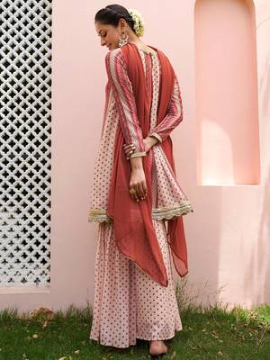Janasya rashmika x saji saheli - women's multicolor georgette digital floral printed kurta with sharara and dupatta 5
