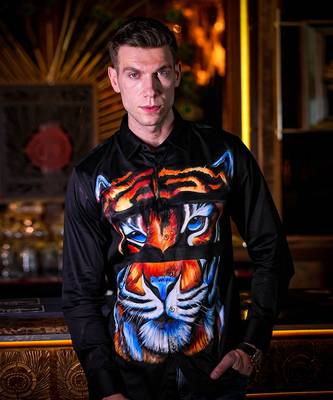 Black the magnificent tiger handpainted cotton shirt 4