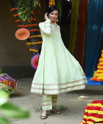 Mint green mul silk anarkali set 3