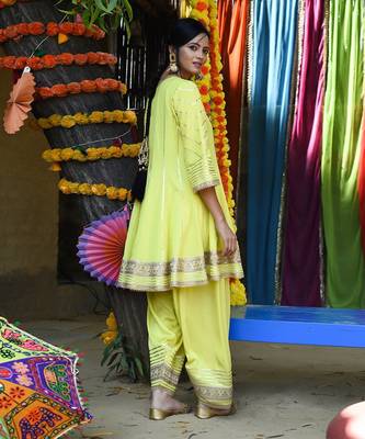Lime green mul silk anarkali set 3