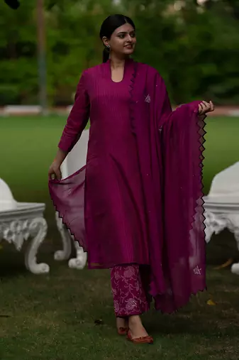 Magenta chanderi silk kurta set