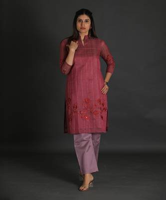 Maroon chanderi silk kurta set 2