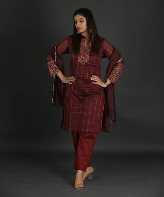 Maroon silk kurta set 1