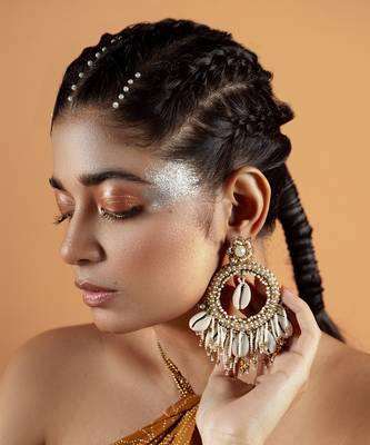 Tassel embellished earrings 1