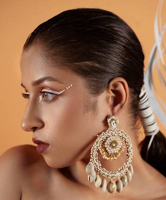 Shell drop earrings 2