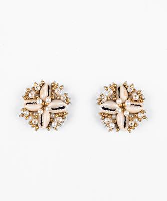 Pearl embellished stud earrings 2