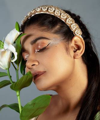 Bead embellished hairband 3
