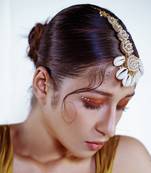 Shell drop maangtikka