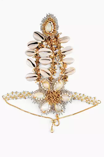Pearl embellished haathphool