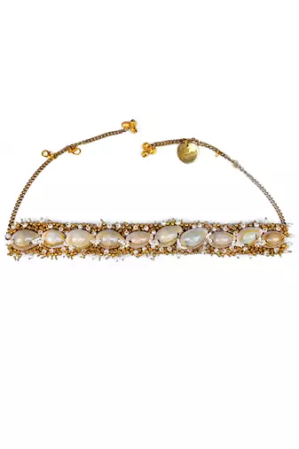 Shell embellished necklace