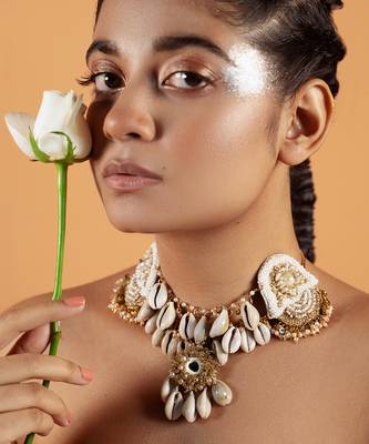 Shell embellished layered necklace 1