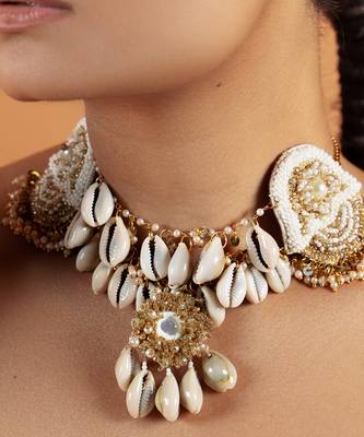 Shell embellished layered necklace 2