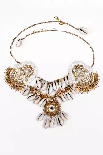 Shell embellished layered necklace
