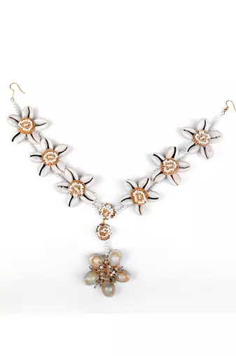 Shell embellished necklace