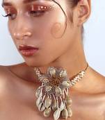 Shell embellished necklace