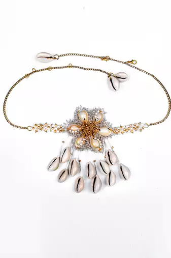 Shell embellished necklace