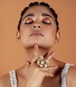 White & golden adjustable ring