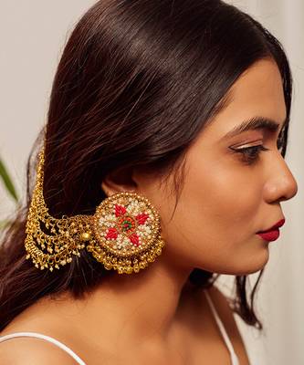 Embroidered studs 1