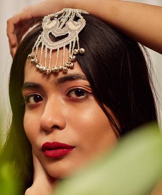Ghunghroo embellished maangtikka 1