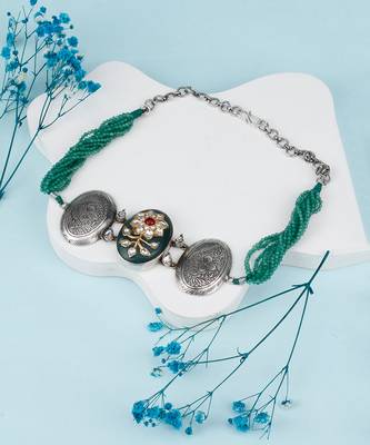 Green silver inaya choker 1