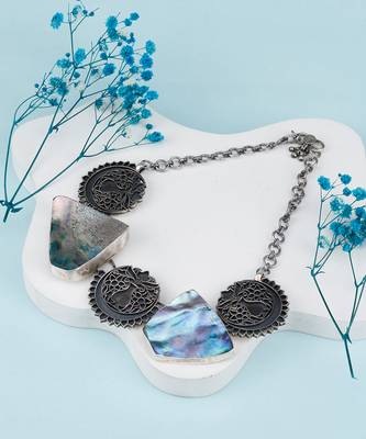 Silver tiara choker 1