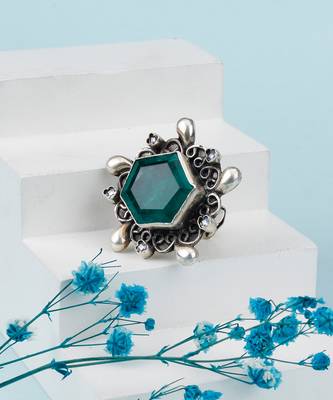Green silver tiara charming ring 1