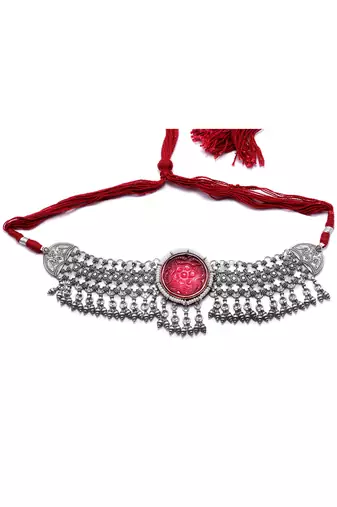 Red stunning silver shiza choker