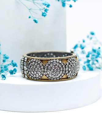 Golden silver ruhiya bracelet 1