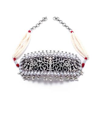 Silver sharia charming choker 2