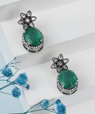 Green silver sophia floral earrings 1