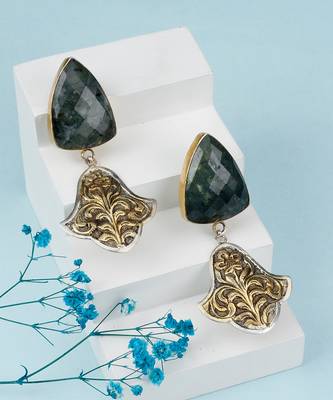 Golden silver shahra elegant earrings 1