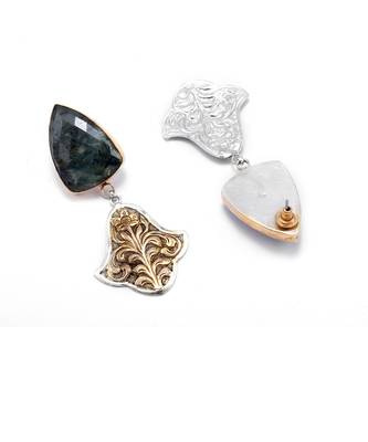 Golden silver shahra elegant earrings 3