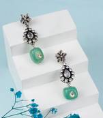 Green silver nazmil elegant earrings
