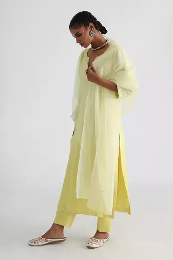 Yellow zarina kurta set