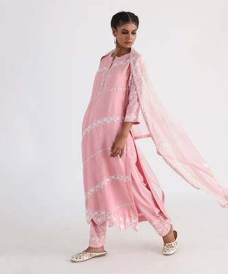 Pink naayab kurta set 4