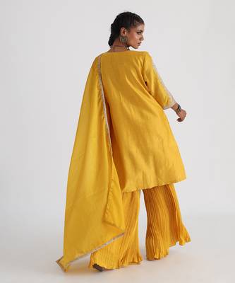 Yellow zibaa kurta set 4