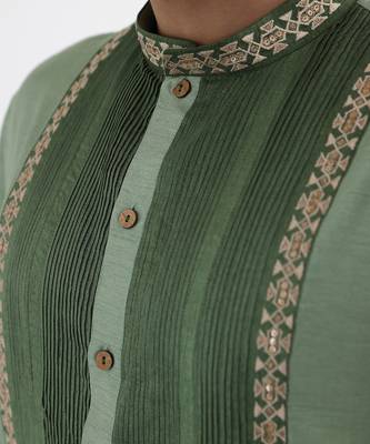 Green pintuck kurta jacket 3