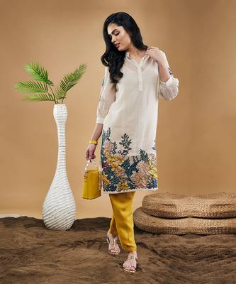 Off white yellow zinnia applique kurta with pants 1