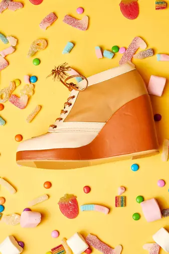 Brown nougat wedge