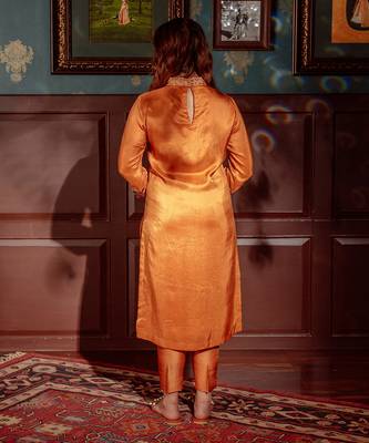 Mettalic orange kurta set 4