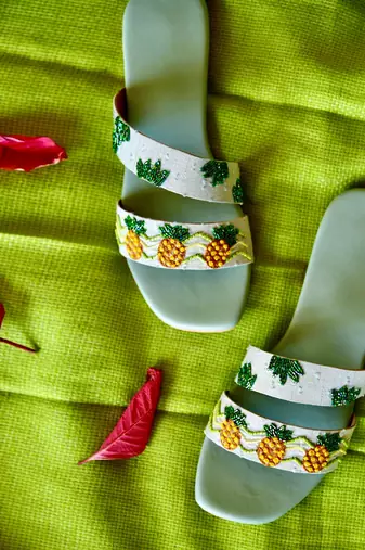 Sea green pineapple flats