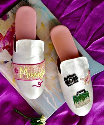 Multi color musafir flats 1