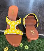 Yellow sunday daisy wedges